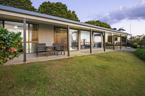 The Bird House - Accommodation 4U 3