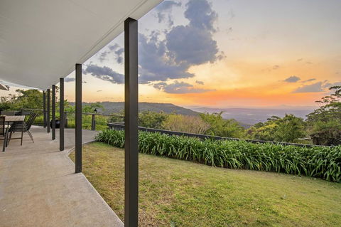 The Bird House - Accommodation 4U 0