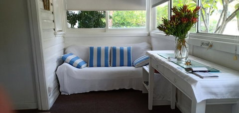 The Boathouse A 3 Bedroom House - Accommodation 4U 3