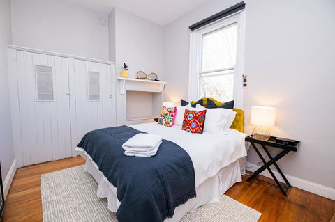 The Byng House Grand And Central, Entertain 12 - Accommodation 4U 2
