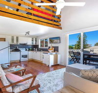 The Chalet at Callala Beach - beach house character - Accommodation 4U
