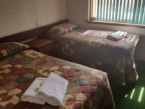 The Club Hotel - Accommodation 4U 0