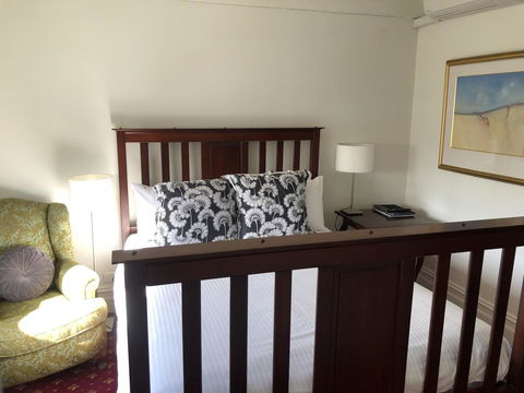 The Corner Hotel Alexandra - Accommodation 4U 3