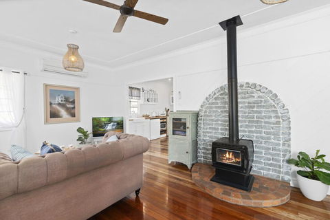 The Cottage On Lamington - Accommodation 4U 2