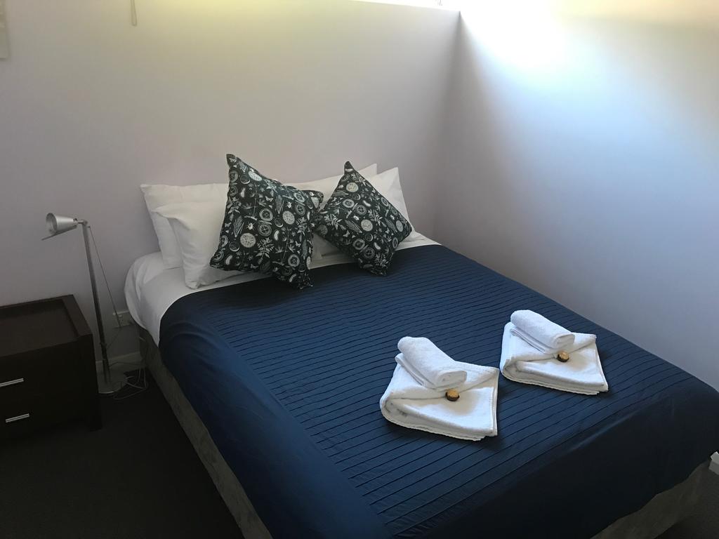 Woodcroft SA Accommodation 4U
