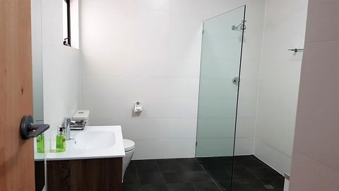 The Courtyard - Accommodation 4U 3