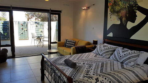 The Courtyard - Accommodation 4U 0