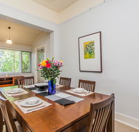 The Curtin Family Home - Accommodation 4U
