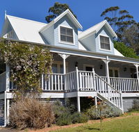 The Doll's House - Charming 2 bedroom cottage just a short walk from the village - Accommodation 4U