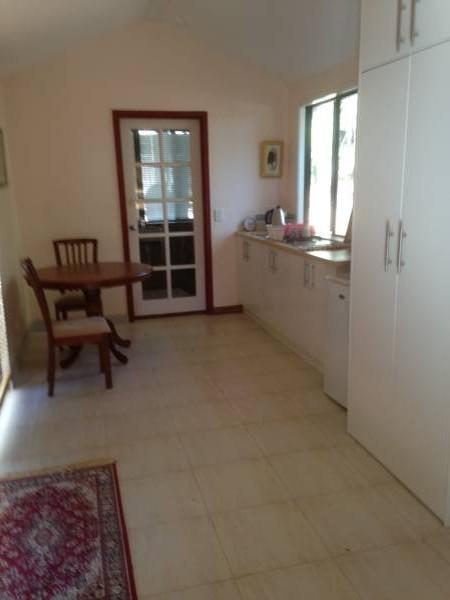 The Folly - Accommodation 4U 0