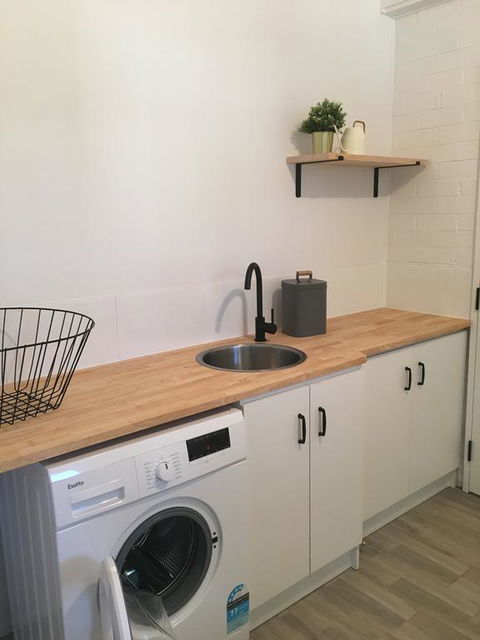 The Gathering Ground - Spacious Entertainer In Toowoomba City - Accommodation 4U 3