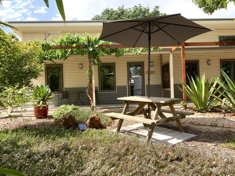 The Grape And Olive At Willunga - Accommodation 4U 0