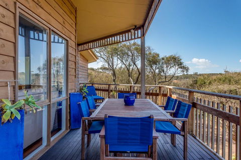 The Heyfield Hideaway: Tennis & Spa - Accommodation 4U 1