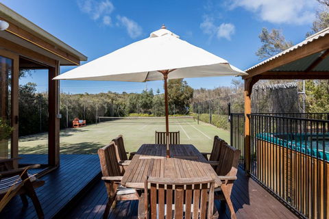 The Heyfield Hideaway: Tennis & Spa - Accommodation 4U 0