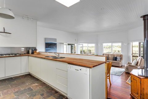 The Heyfield Hideaway: Tennis & Spa - Accommodation 4U 2
