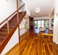 The Holiday House - Accommodation 4U