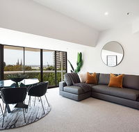 THE HYDEAWAY-LUXE HYDE PARK CITY APARTMENT-hosted by LAbode Accommodation - Accommodation 4U