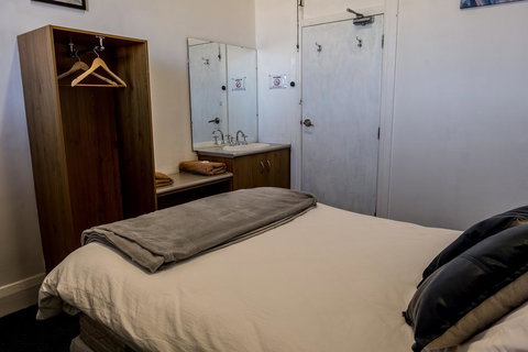 The Imperial Hotel - Accommodation 4U 3