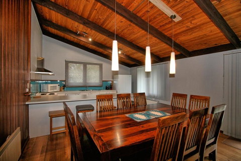 The Lakefront 69 Townsend Street - Accommodation 4U 0