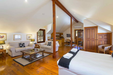 The Mews Studio - Accommodation 4U 1