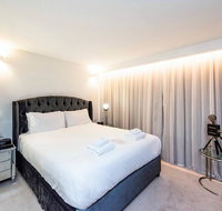 The Nest - Hollywood Style Space with Roof Terrace - Accommodation 4U