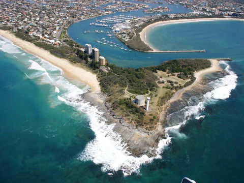 The Penthouse @ Point Cartwright - INSTANT HOTEL WINNER 2019 - Accommodation 4U 2