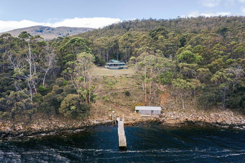 The Pier House - Accommodation 4U 0