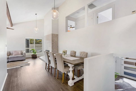 The Porthole, 4 - Accommodation 4U 1