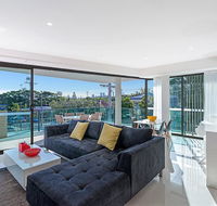 The Princess of Bulimba - Executive 3BR Bulimba Apartment with Large Balcony Next to Oxford St - Accommodation 4U