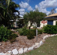The Red Piranha - Rainbow Beach Close to everything air con and pet friendly - Accommodation 4U