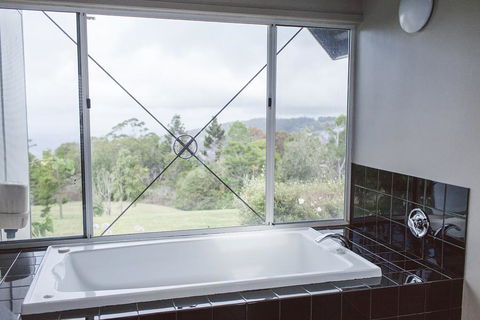 The Retreat Tamborine Mountain - Accommodation 4U 1