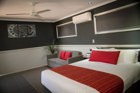 The Rocks Motel - Accommodation 4U 2