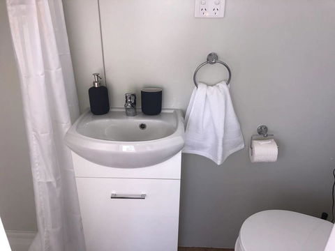 The Saddle Camp Tiny House, Braidwood - Accommodation 4U 2