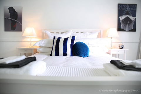 The Sampson - Orange - Accommodation 4U 2