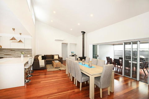 The Sands - Pet Friendly - 3 Min Walk To Beach - Accommodation 4U 0
