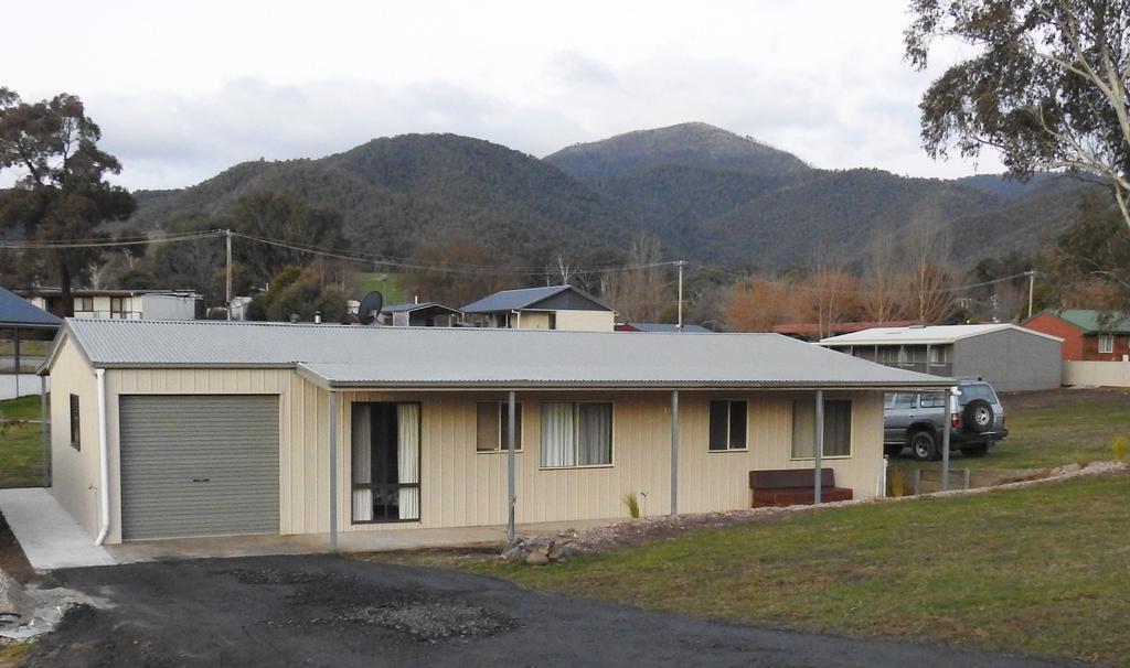 Tallandoon ACT Accommodation 4U