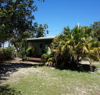 The Shack - Rainbow Beach The Ultimate Beach Shack 200m to beach - Accommodation 4U