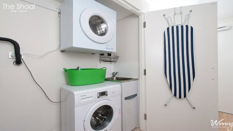 The Shoal Apartments, Unit 202/4-8 Bullecourt Street - Accommodation 4U 2