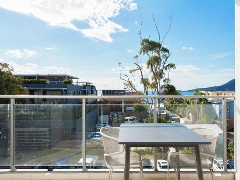 The Shoal Apartments, Unit 304/4-8 Bullecourt Street - Accommodation 4U 0