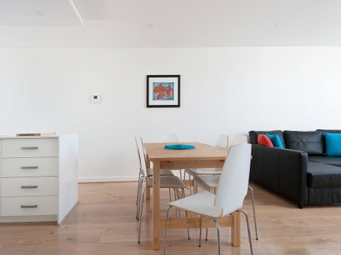 The Shoal, Unit 309/4-8 Bullecourt Street - Accommodation 4U 0