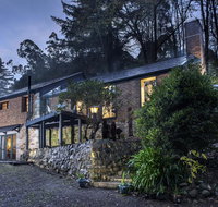 The Stone on the Hill - 3 bedroom house - Accommodation 4U