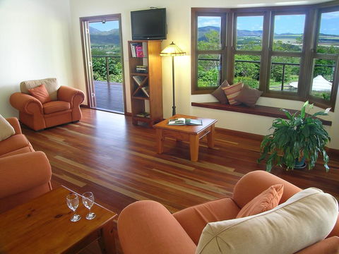 The Summit Bed & Breakfast - Accommodation 4U 0