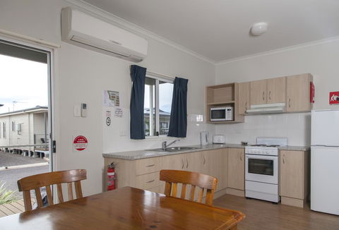 The Sundowner Cabin & Tourist Park - Accommodation 4U 1