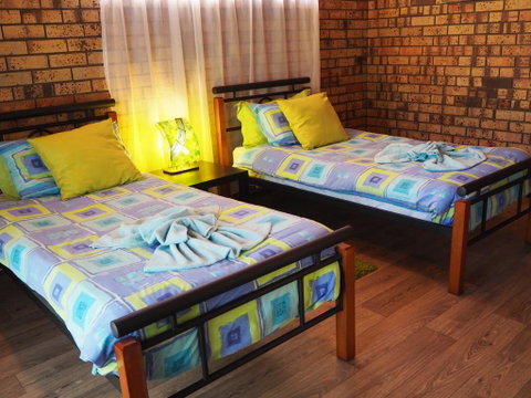 The Treehouse Mandurah - Accommodation 4U 2