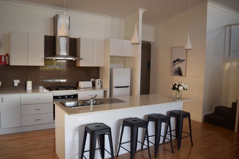 The Villa Shelly Beach - Accommodation 4U 0