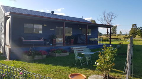 The Wattle Lodge - Accommodation 4U 3