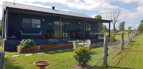 The Wattle Lodge - Accommodation 4U 0