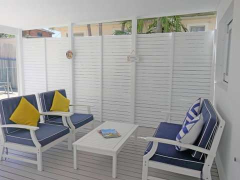 The White House', 25 Tomaree Road - Fantastic House With Pool, Linen FOXTEL & WII-U - Accommodation 4U 2