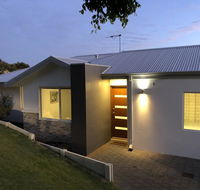 Three Bedroom Two Bathroom Family Home - Accommodation 4U