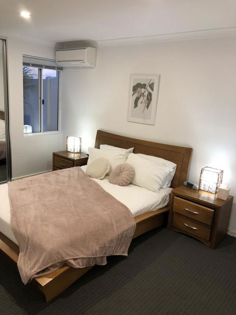Three Bedroom, Two Bathroom Family Home - Accommodation 4U 2